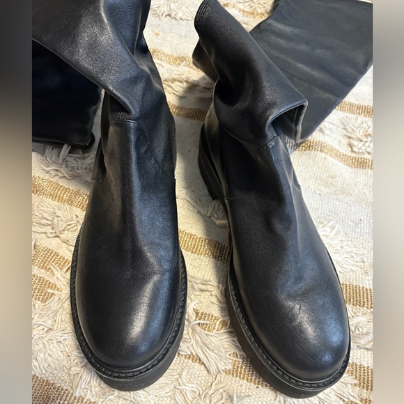 $1100 NWOT Stuart Weitzman Lowland Leather Boots - Picture 6 of 8